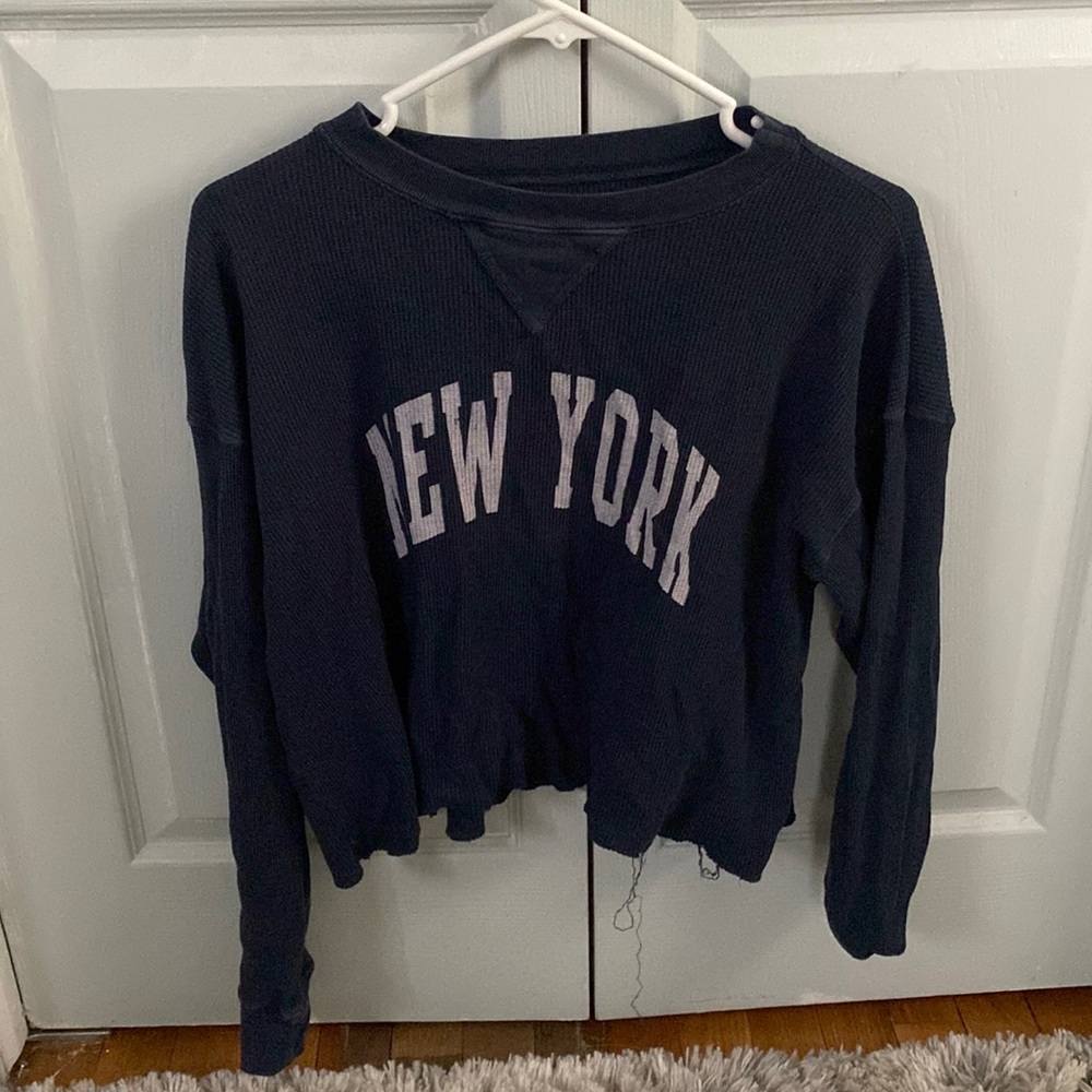 New York crew neck top